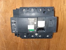 DISJONCTEUR NG125NA 18657 TETRA 63A MERLIN GERIN 63AMPERES, DECLENCHEUR MX+OF