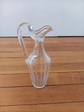 Ancienne verseuse à huile/vinaigre à facettes en cristal