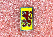 T30 Pins ARMOIRIE Pays ECOSSE