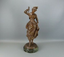 Ravissante jeune femme en régule par Ernest Rancoulet, support de lampe, XIX ème