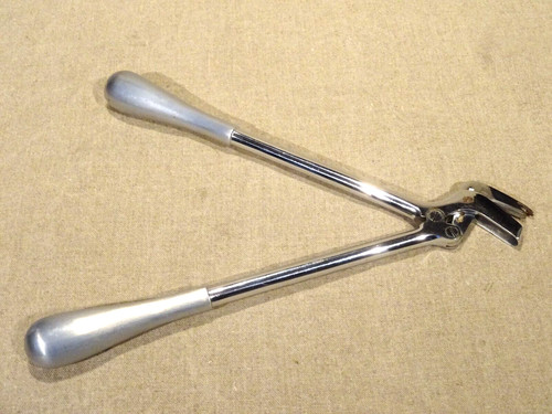 Ancien instrument chirurgical