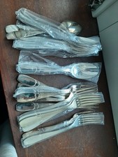 MENAGERE GELB 23 PIECES ETAT