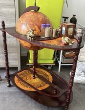 Bar Globe Terrestre À Roulettes