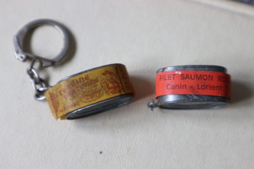 Ancien porte cle publicitaire - porte,