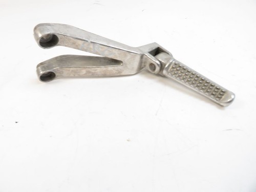 Platine repose pieds - et,