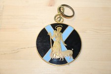 Médaille émaillée