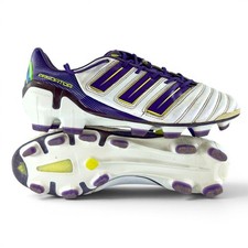 Crampons de football blancs