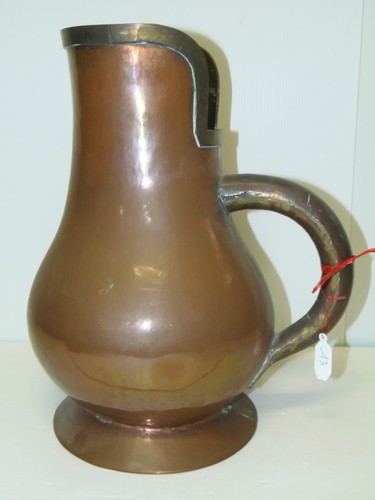 Belle grande mesure broc - grande,