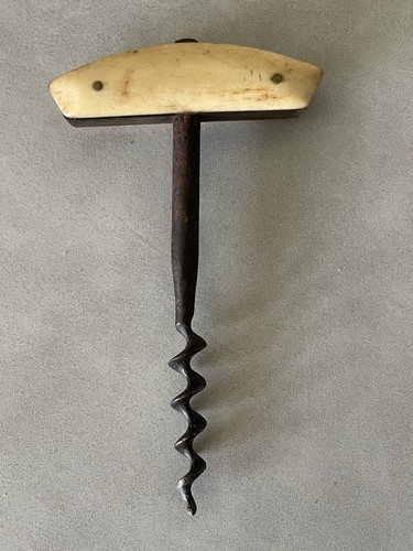 Ancien tire bouchon - bouchon,