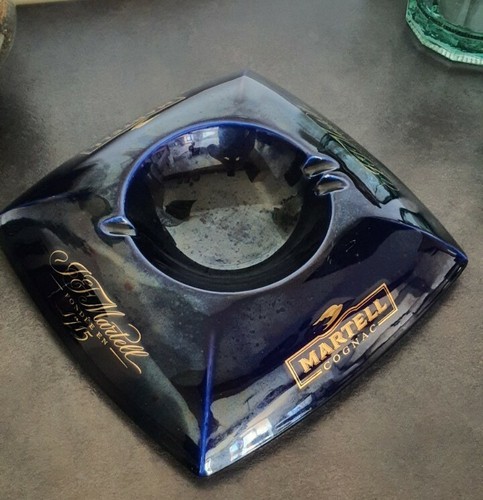 Ancien gros cendrier - , martell