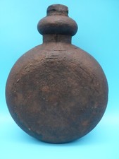 Ancienne gourde à eau en