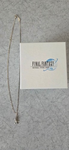Collier pendentif personnage