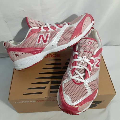 New balance 670 - pink, white