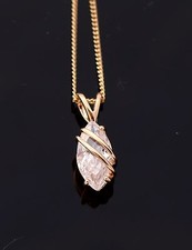 Pendentif solitaire en plaqué