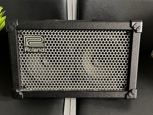 Roland cube street guitar - roland,