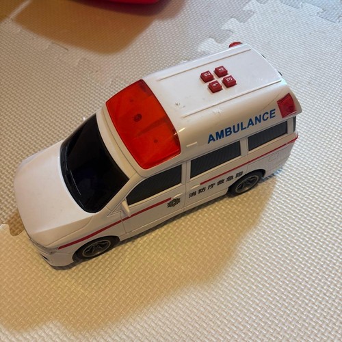 Mini voiture ambulance - mini, d'ambulance