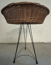 Présentoir de Mercerie Magasin Boutique Vintage Rayonnage Panier Vintage 1960