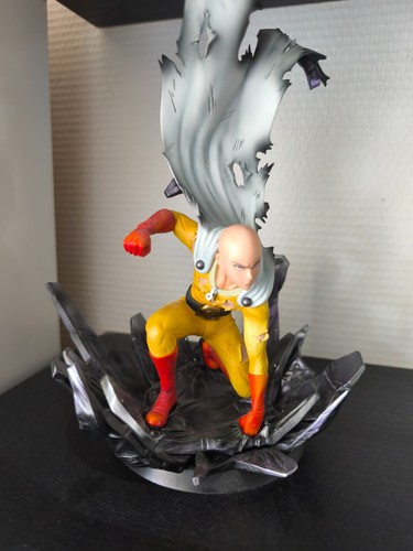 One punch man figurine - one,