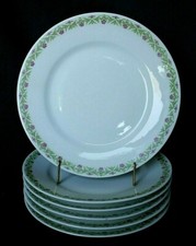 6 assiettes plates anciennes en porcelaine décor barbeaux