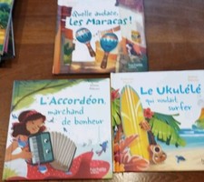 Lot de livres mc Donald's McDo MacDo Mac Donald's 2019 Accordéon Ukulele Maracas