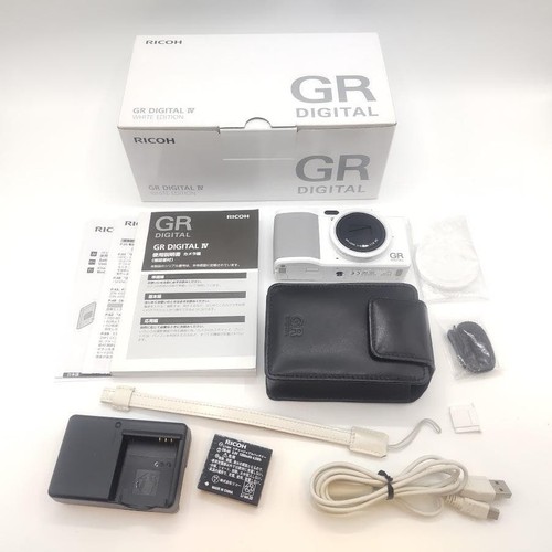 ricoh gr iv