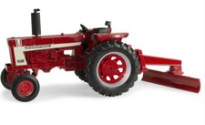 ERTL - Tracteur INTERNATIONAL