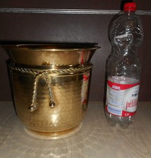ANCIEN CHACHE POT EN CUIVRE