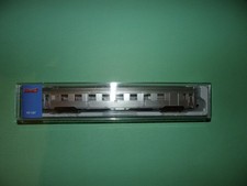 JOUEF voiture voyageurs 1ière classe + FOURGON DEV INOX HJ4145-1 NEUF