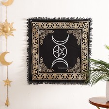 Neuf Triple Lune Pentagrame