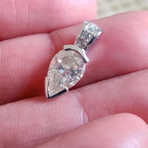 Pendentif diamant poire - pendentif,