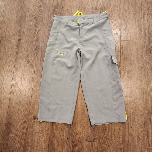 Nwt zumba fade cargo capri - nwt,