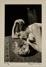 Jacqueline Rau, Guite - Strasbourg, quai du Woerthel, 1929  Signature du photogr