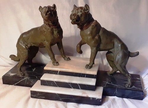 Sculpture regule groupe - en,