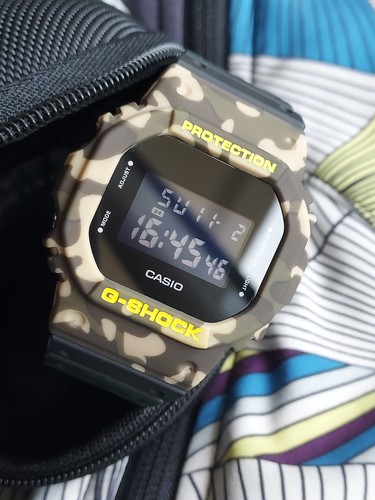 Montre casio shock 5600 - montre,