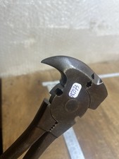 pince à poser le grillage