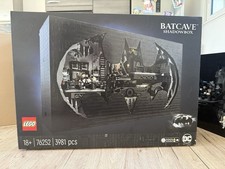 ? LEGO 76252 Batcave Shadow Box – DC Batman – UCS Collector Set - occasion