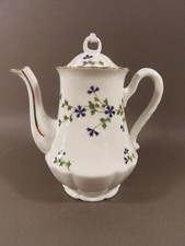 Cafetiere verseuse ancienne en porcelaine décor aux Barbeaux
