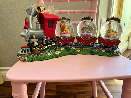 Vintage disney store dumbo - store,