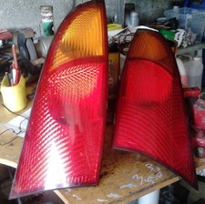 feu arriere  droit ou gauche  ford focus 1.8l tdci ,115 cv,de 2002