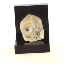 Topaze. 139.5 ct. Lakato