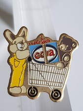 pins pin's Supermarché CORA caddie de jouet avec ours