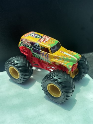 Monster jam grave digger 64 - grave,