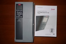 VARIATEUR IP55 TRIPHASE 380V 4KW 9A FREQUENCE VITESSE, DANFOSS FC-102P4K0T4Y55H1