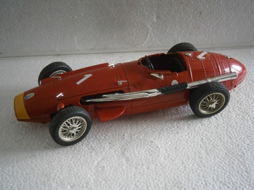 Voiture miniature maserati 250 - voiture,