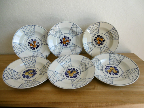 Six assiettes creuses - six,