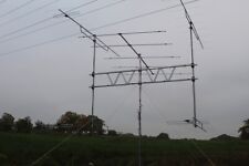 quatre antenne 144 / 146 mhz 11 élé on ne peu enlever l'annonce pourquoi !!!