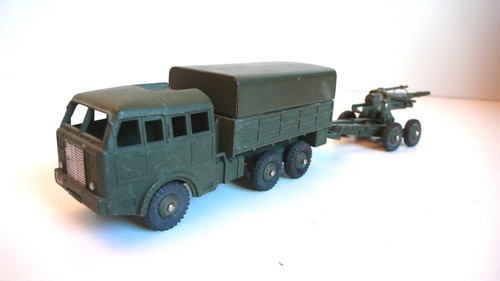 Dinky toys camion - ,