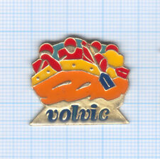 Pin’s Volvic eau minérale le rafting