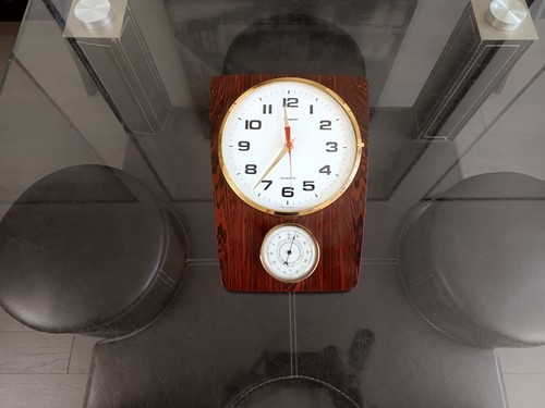 Ancienne horloge formica avec - ancienne,