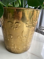 Grand Cache-Pot, Seau pour